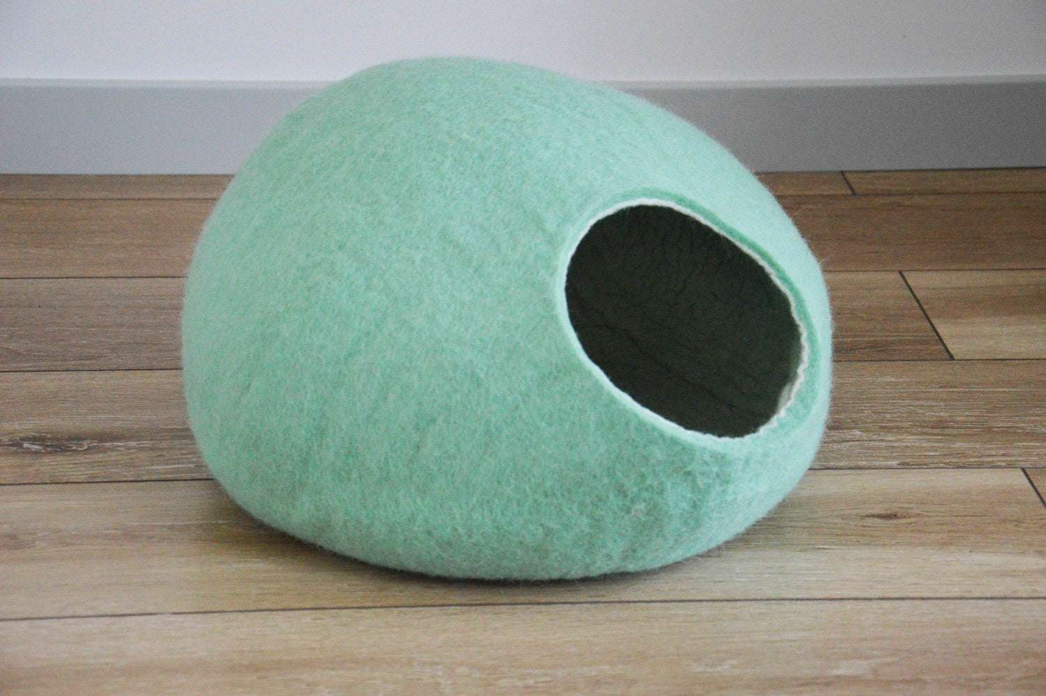 Mint Cat Bed - Refreshing Pet Cave - Home Soul