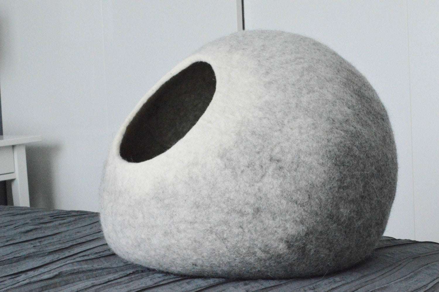 Premium Bubble Cat House - Ombre Wool Pet Bed - Home Soul