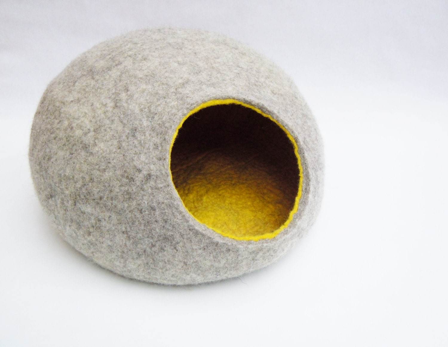 Dual-Tone Pet Bed - Two Color Cat Cave - Home Soul