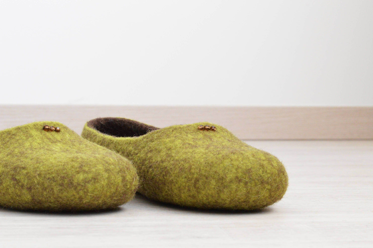 Autumn Colors Women Slippers - Felted House Shoes - Home Soul