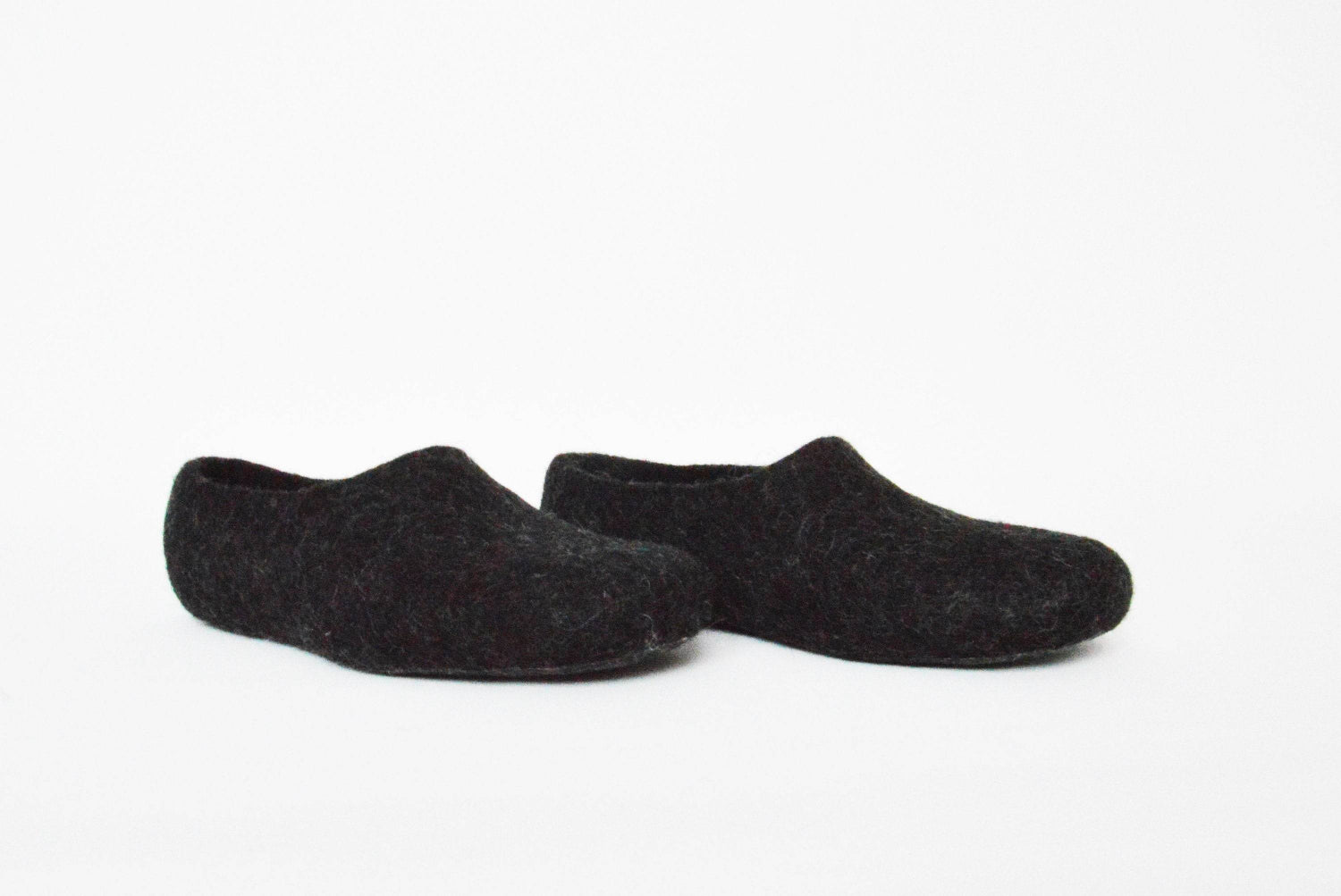 Eco friendly natural brown black color felted men slippers - Home Soul