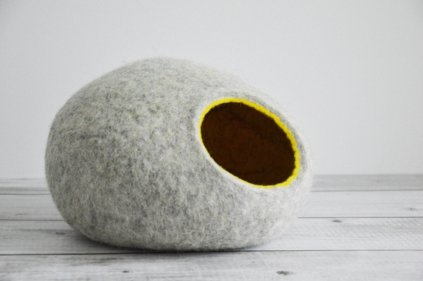 Dual-Tone Pet Bed - Two Color Cat Cave - Home Soul