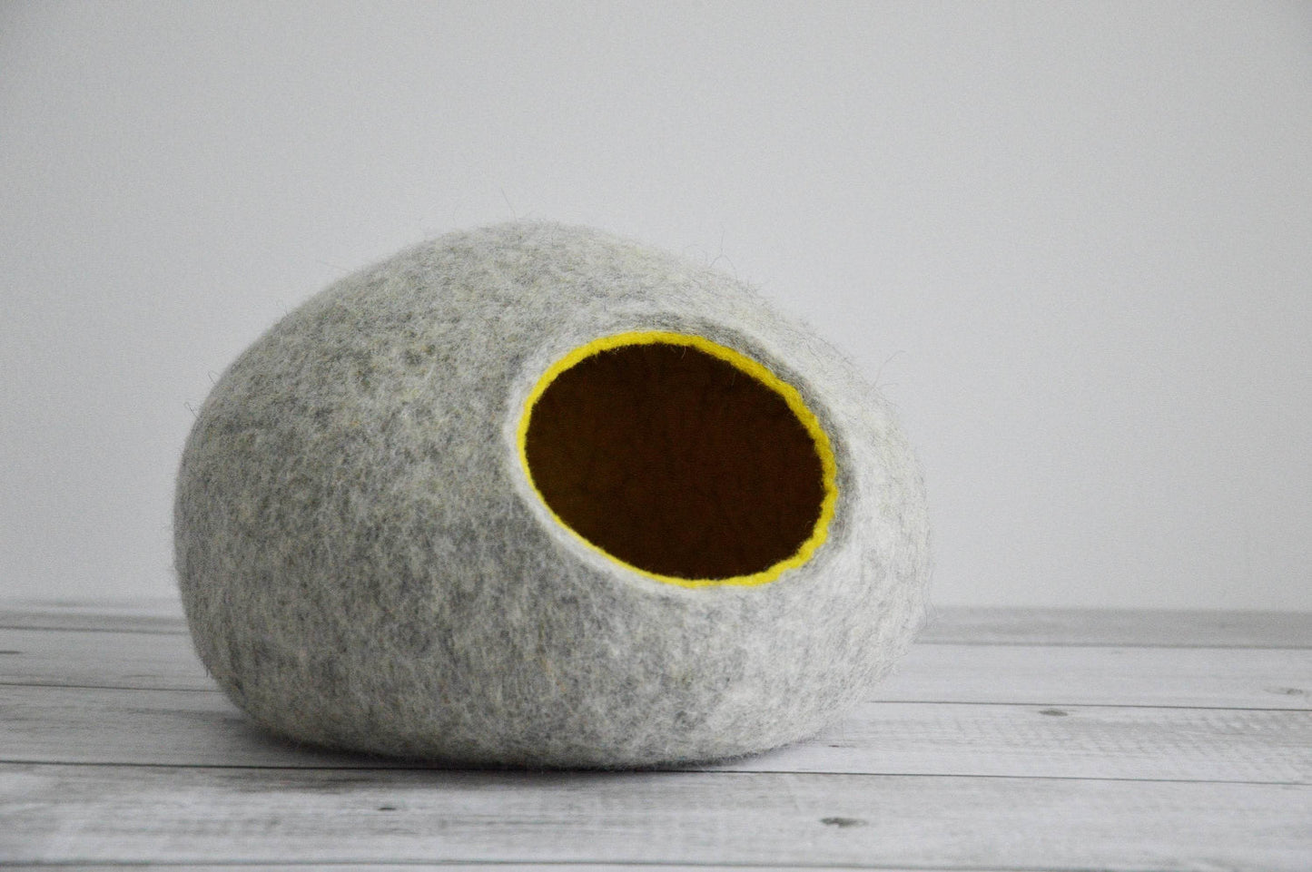 Dual-Tone Pet Bed - Two Color Cat Cave - Home Soul