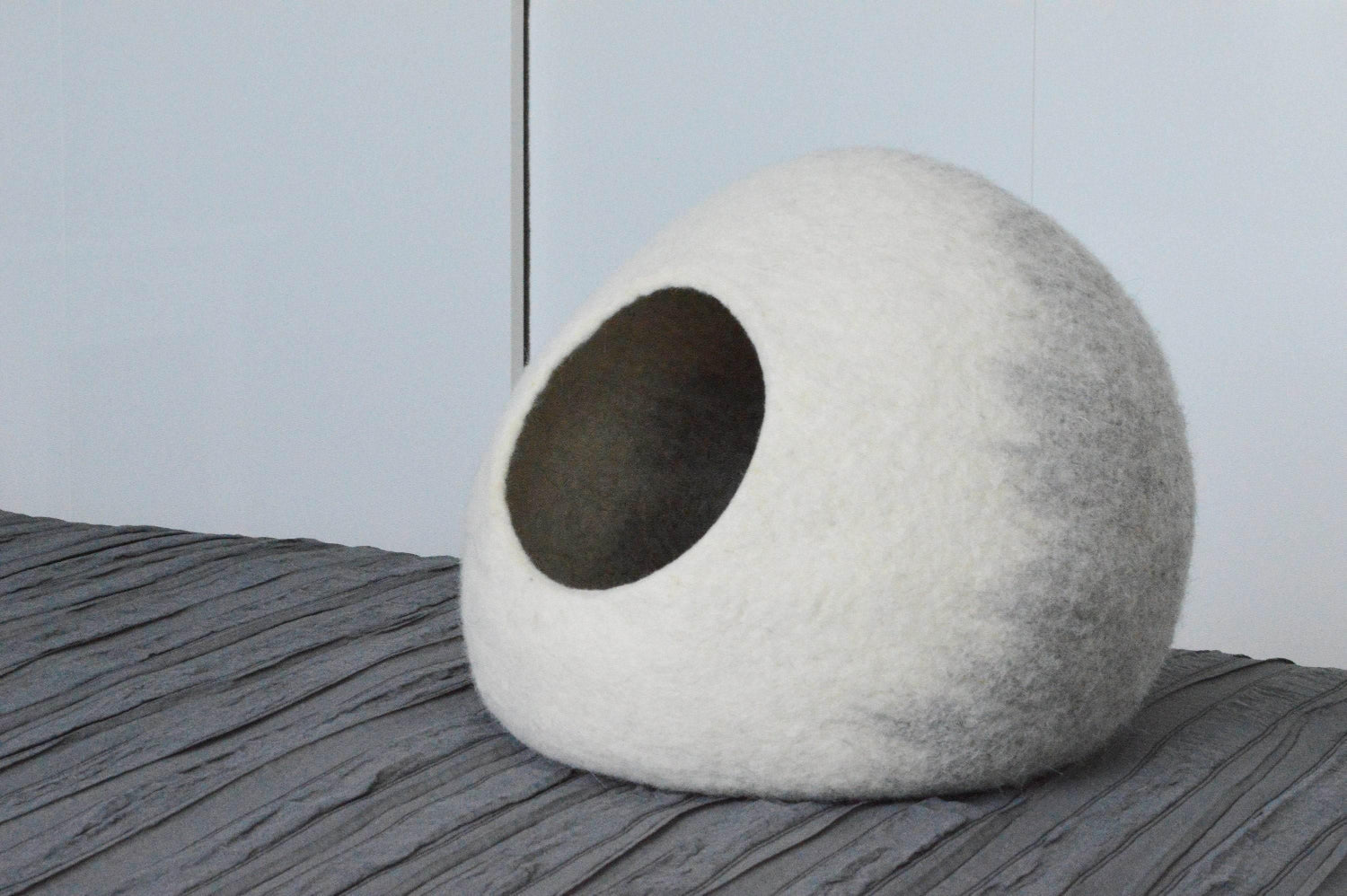 Ombre Bubble Cat House - Gradient Pet Bed - Home Soul