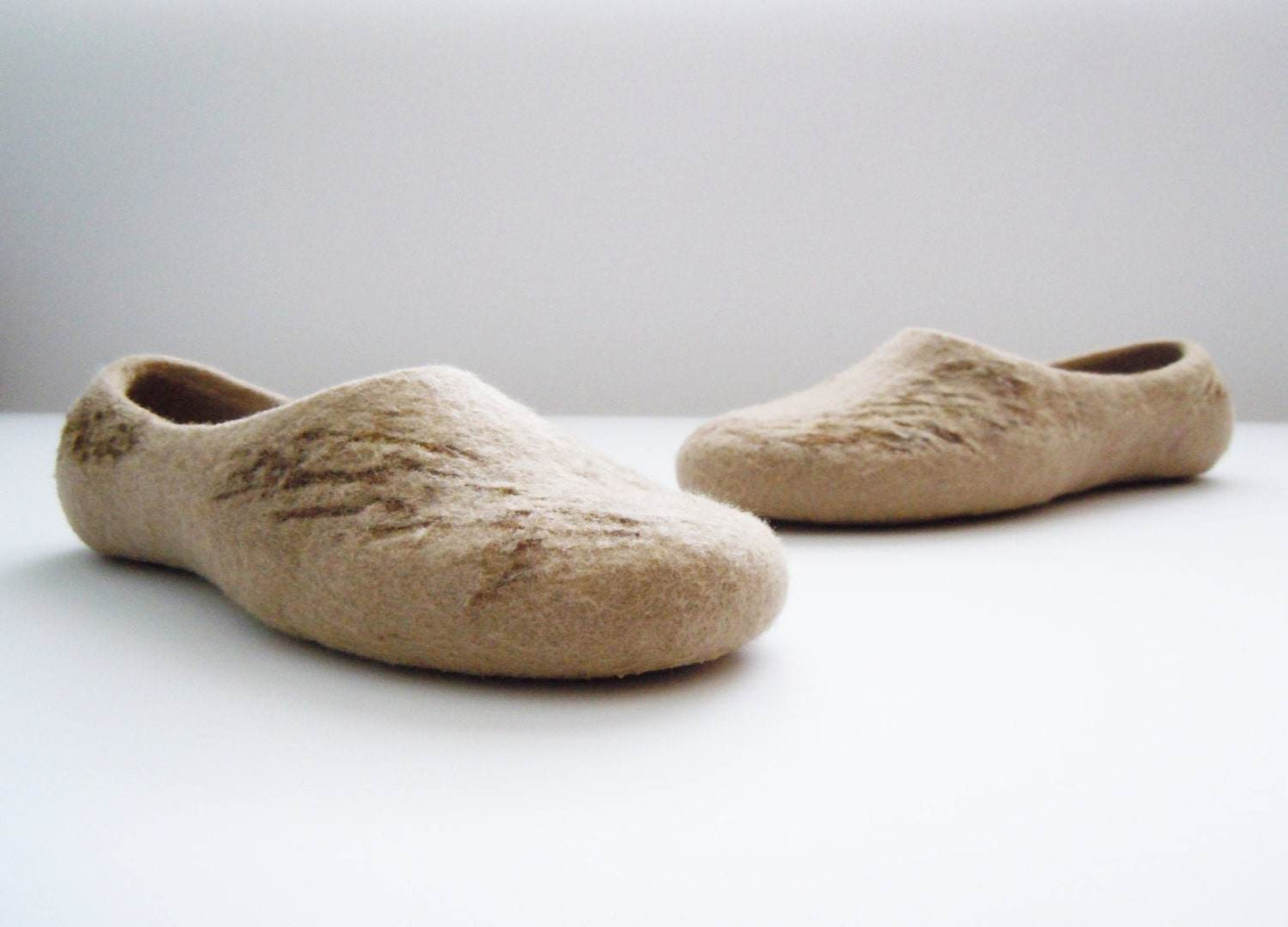 Felted wool slippers, house shoes - Home Soul