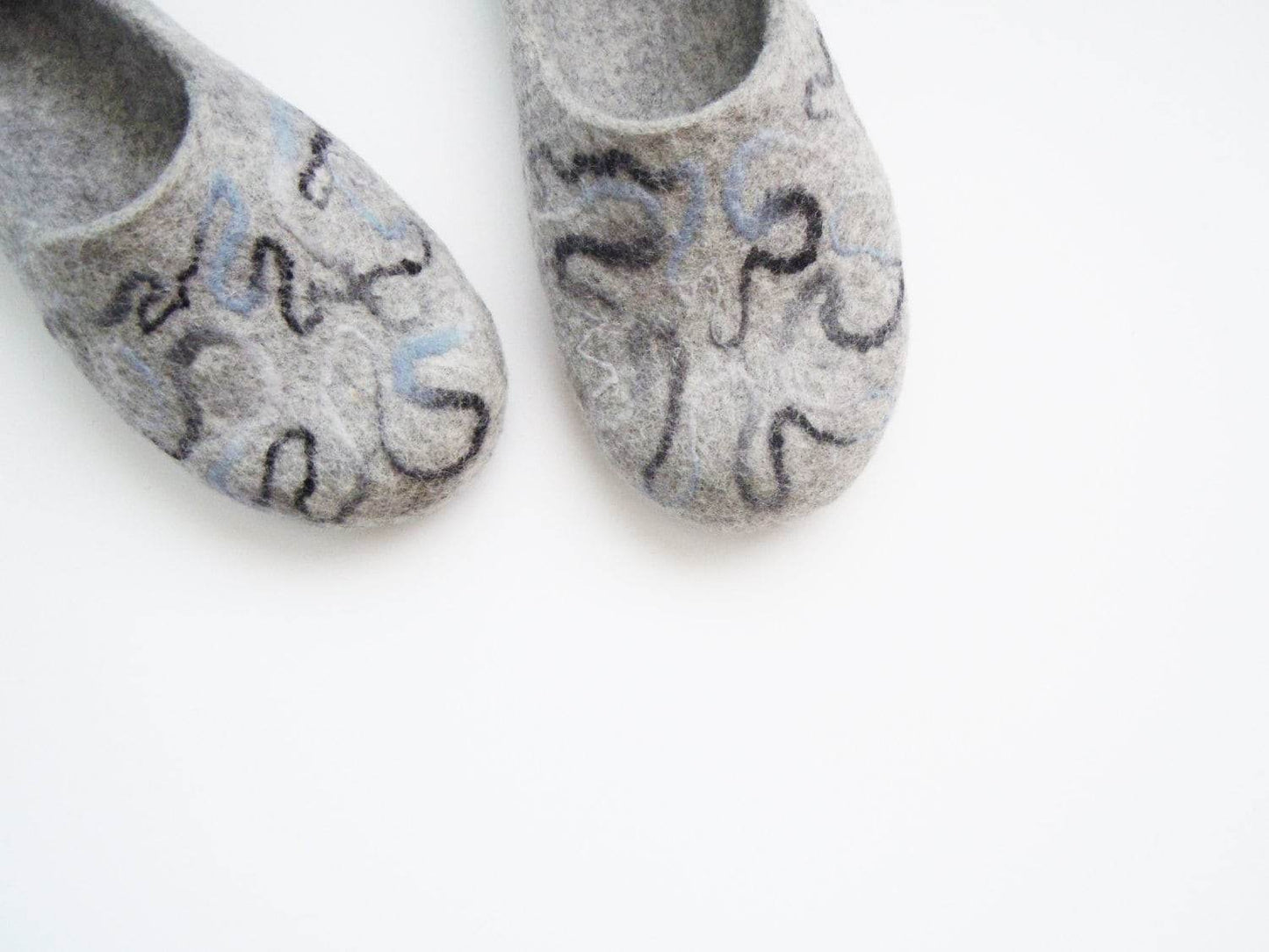 Felted wool slippers Zigzag lines - Home Soul