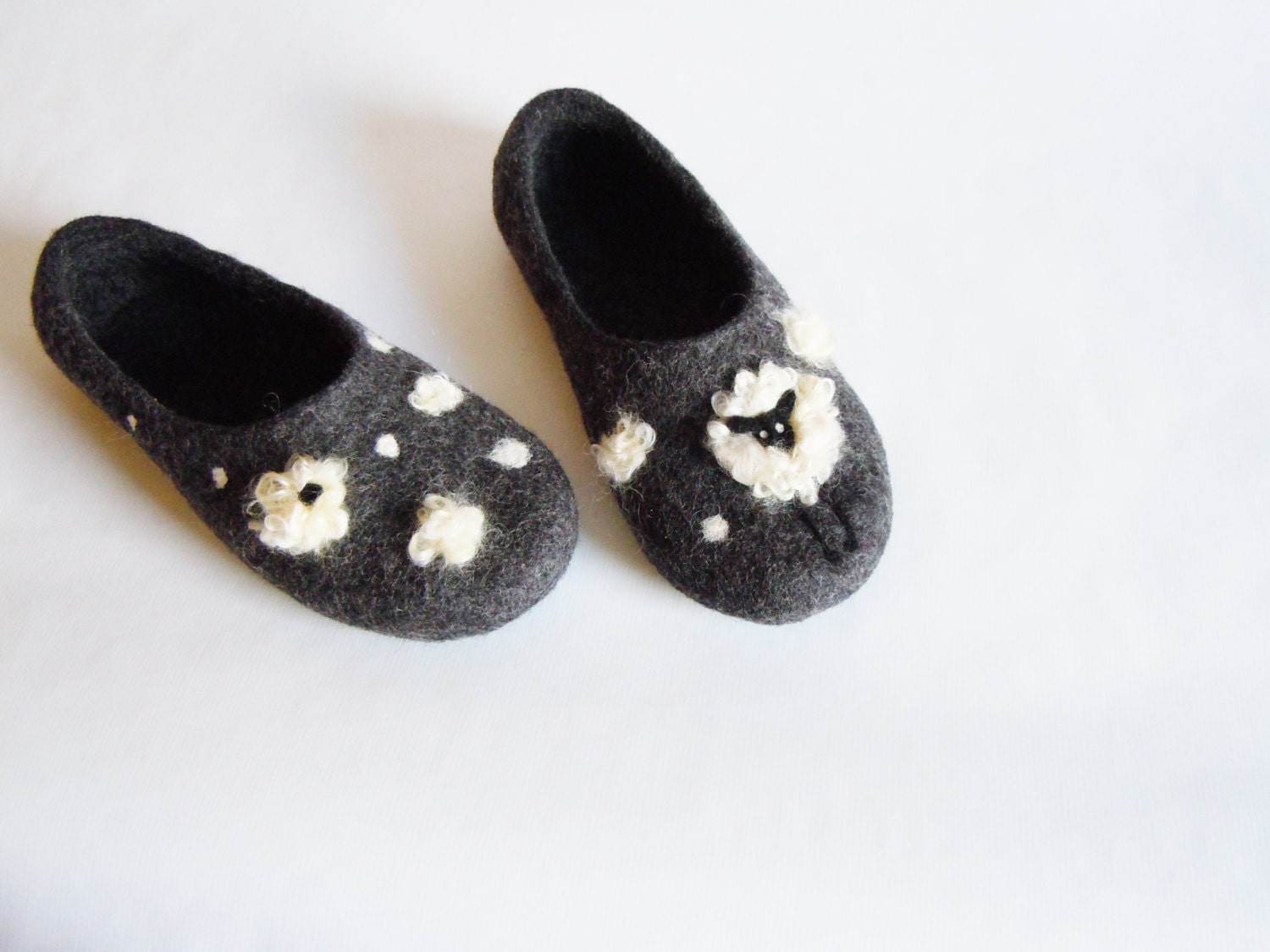 Ewes Wool Slippers - Sheep Design House Shoes - Home Soul