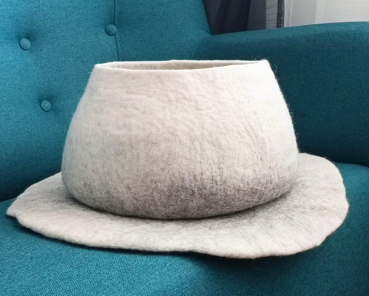 Scandinavian Pet Basket - Nordic Design Cat Bed - Home Soul