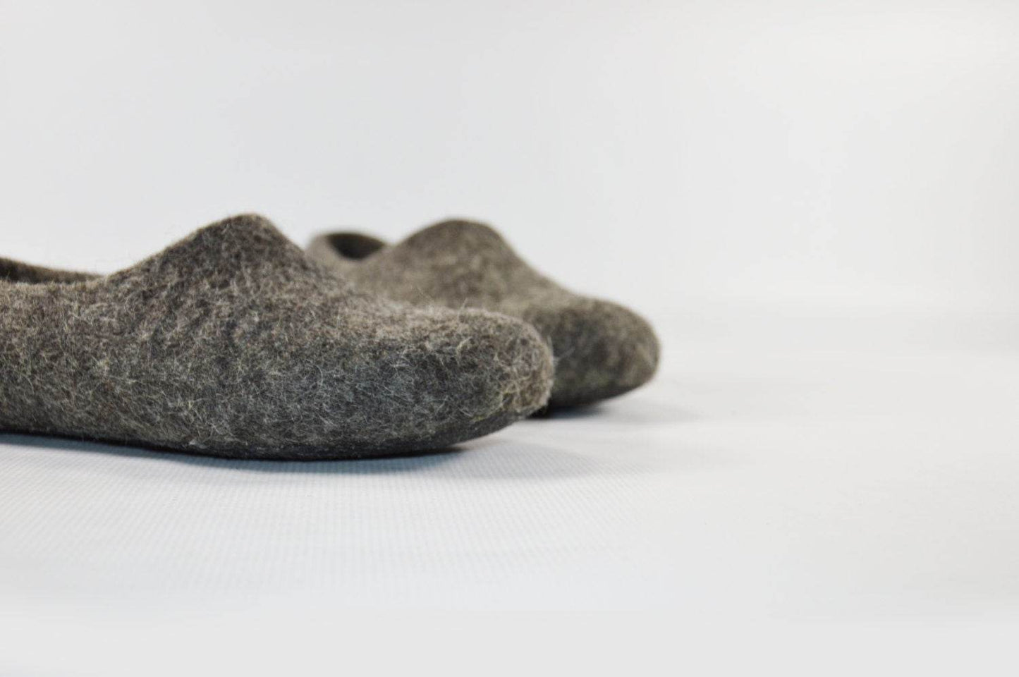 Handmade Natural Grey Felt Slippers - House Shoes - Home Soul