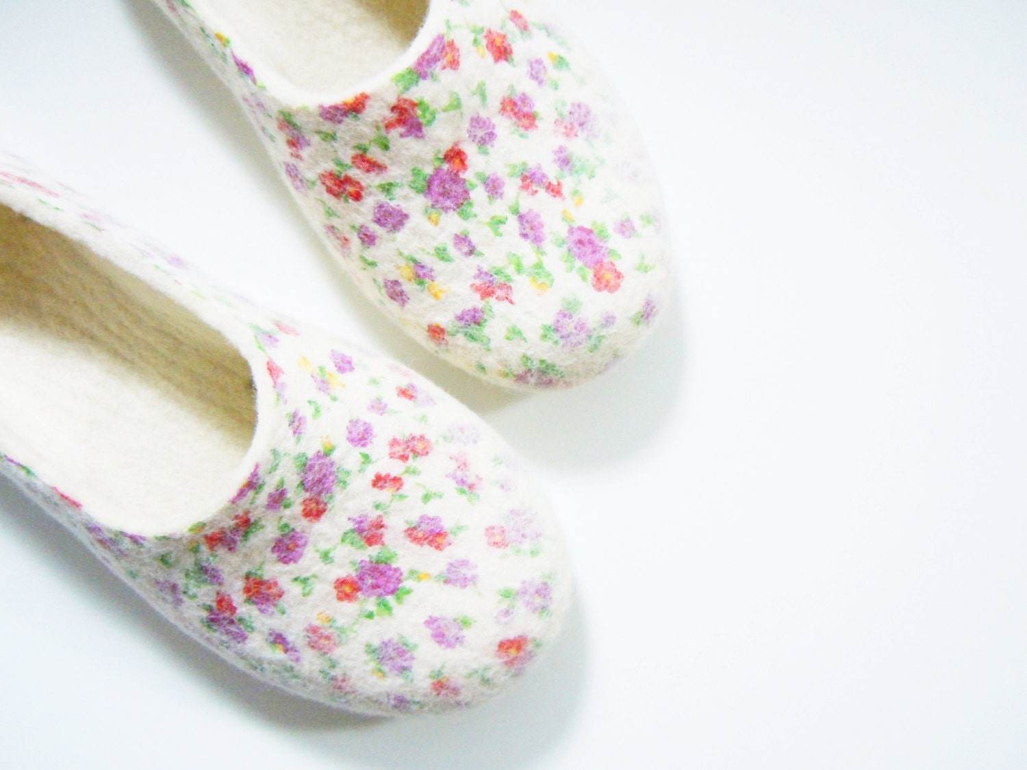Garden Flowers Slippers - Floral House Shoes - Home Soul