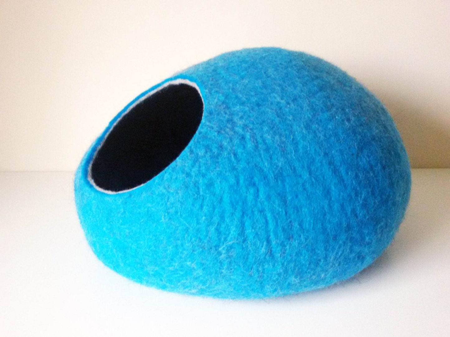 Turquoise Cat Bed - Ocean-Inspired Pet Cave - Home Soul