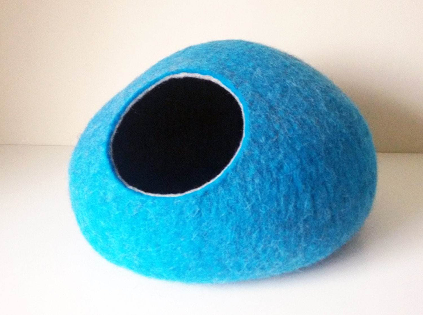Turquoise Cat Bed - Ocean-Inspired Pet Cave - Home Soul